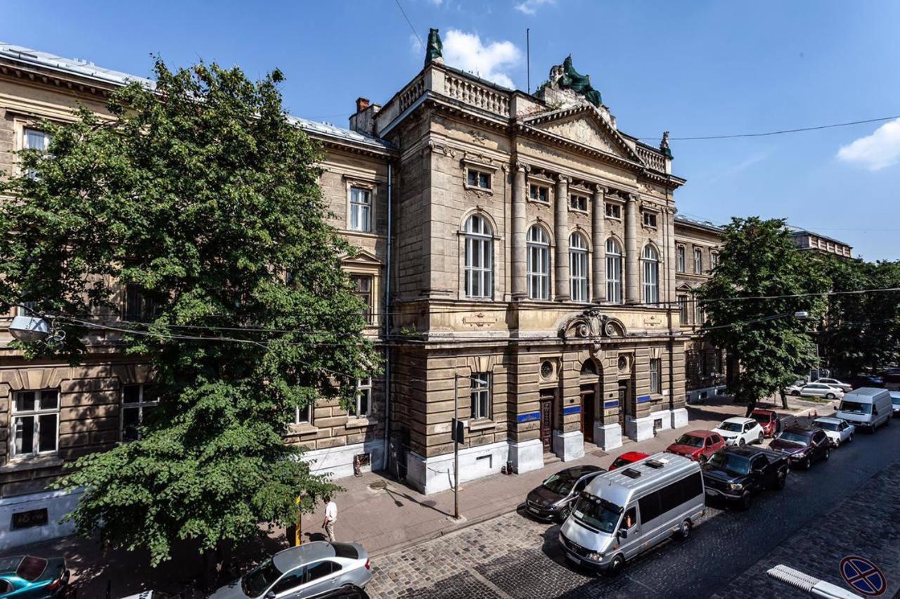 Apartamenty On Knyazya Romana Liov Exterior foto