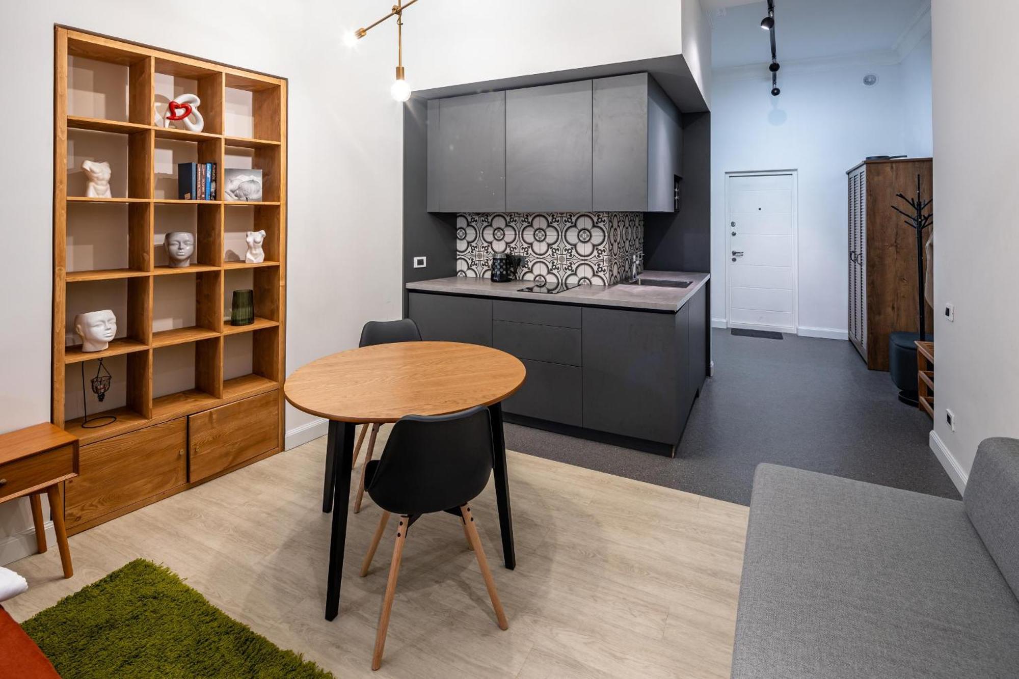 Apartamenty On Knyazya Romana Liov Exterior foto